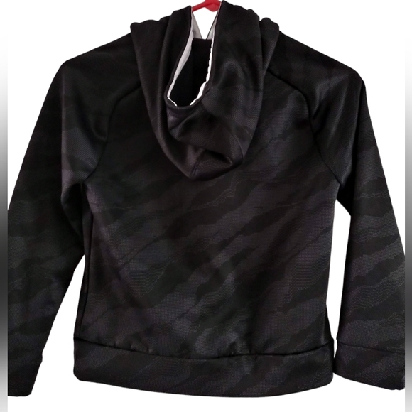 Adidas boys Hoodie size 8. Black on black Camo style. EUC. Pullover - Picture 4 of 11